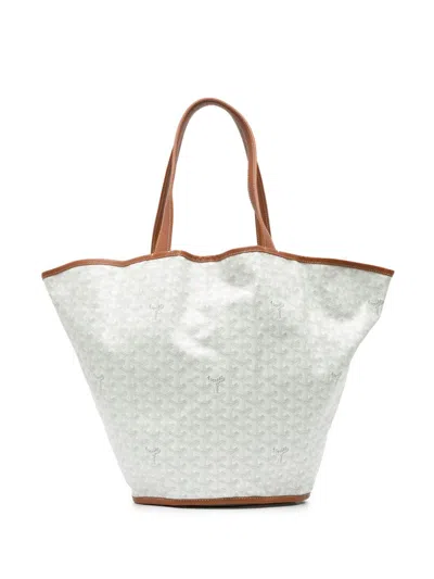 Pre-owned Goyard 2017 Ine Reversible Belharra Tote Bag In 白色