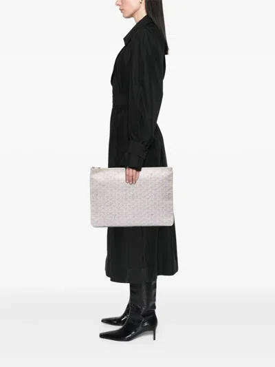 Pre-owned Goyard 2017 Ine Senat Gm Business Bag In White
