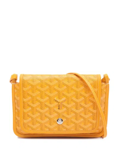 Pre-owned Goyard 2018-2025 Ine Plumet Pocket Wallet Crossbody Bag In Yellow