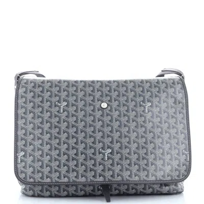 Pre-owned Goyard Capetien Messenger Bag Coated Canvas In Grey