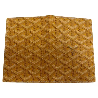 Pre-owned Goyard Chevron Printed Grenelle Passport Holder In Yellow Coated Canvas