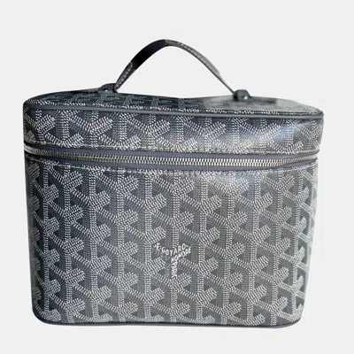 Pre-owned Goyard Grey Cosmetic Pouch In Gray
