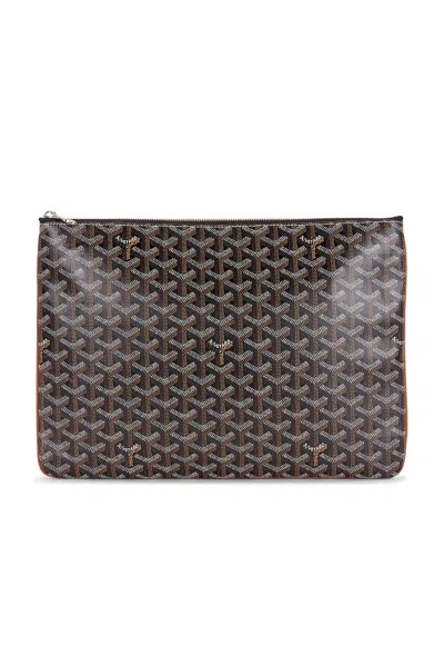 Pre-owned Goyard Senat Gm Pouch In Black