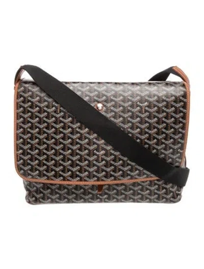 Pre-owned Goyard Ine Capetien In Black