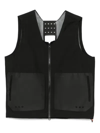Gr10k Cut Out-detail Gilet In Black