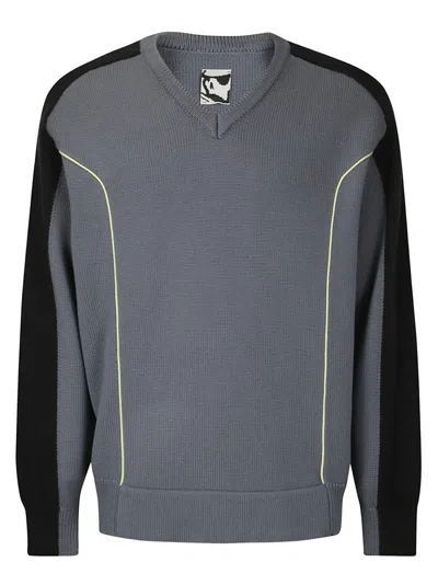 GR10K GR10K GREY V-NECK SWEATER