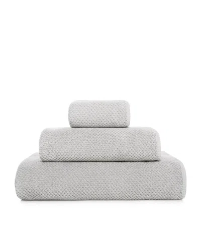 Graccioza Bee Waffle Bath Sheet In Silver
