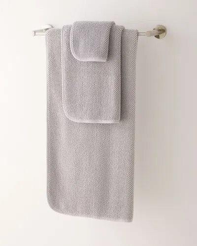 Graccioza Pearls Hand Towel In Silver