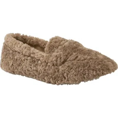 Grace Alex Flat In Brown