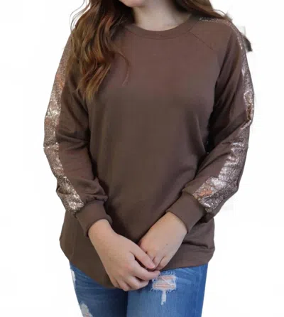 Grace + Emma Gracey Top In Taupe In Brown