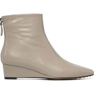 Grace Women's Alexandra Boot In Taupe Crinkle Patent Leather