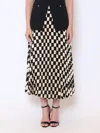 Gracia Check Print Pleated Skirt In Black In Black