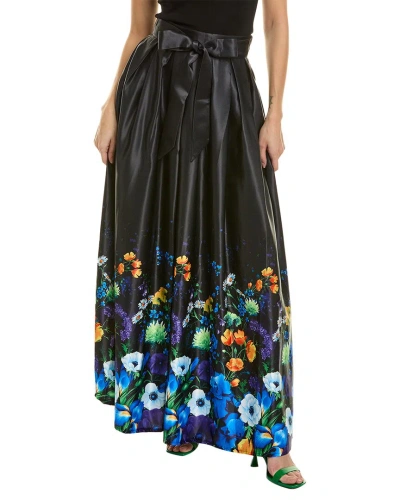 Gracia Pleated Maxi Skirt In Black