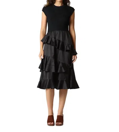Gracia Solid Layered Long Dress In Black