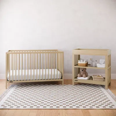 Graco Teddi 5-in-1 Convertible Crib And Teddi Changing Table 2-piece Nursery Set In Driftwood