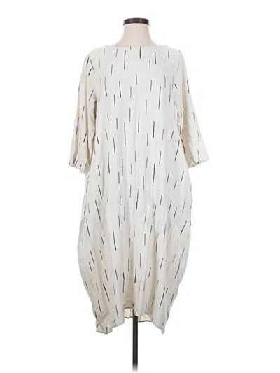Pre-owned Grade & Gather Casual Dress In Ivory