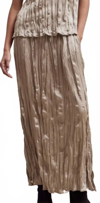 Grade & Gather Pleated Wrinkled Satin Slit Skirt In Fawn In Sand