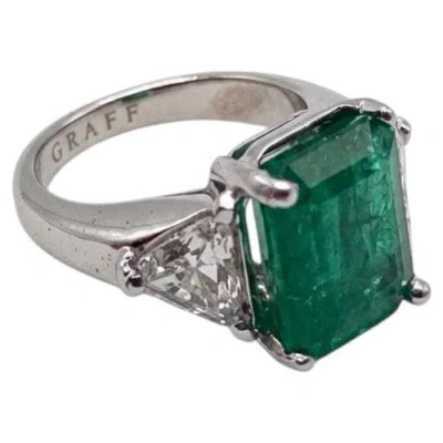 Pre-owned Graff 14 Carat Emerald And Trillion Cut Diamond Platinum Ring In Green
