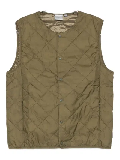 Gramicci Quilted Gilet In Green