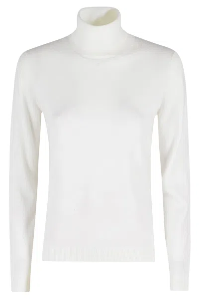 Gran Sasso Ciclista In White