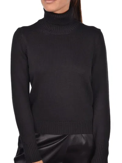 Gran Sasso Fine Knit Turtleneck Sweater With Ribbed Accents In Black