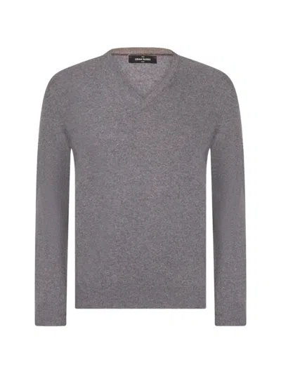 Gran Sasso V-neck Cashmere Sweater In Gray