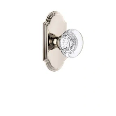 Grandeur Arc Plate Passage With Bordeaux Crystal Door Knob In Polished Nickel