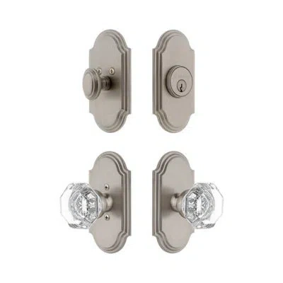 Grandeur Arc Short Plate Entry Set With Chambord Crystal Knob In Gold