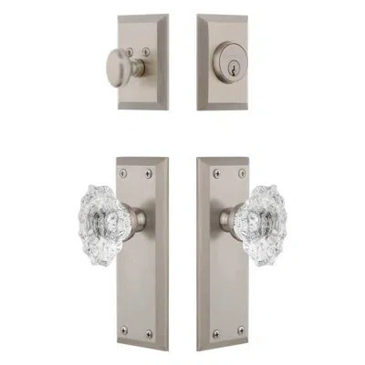 Grandeur Fifth Avenue Long Plate Entry Set With Biarritz Crystal Knob In Satin Nickel In Gold