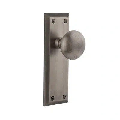 Grandeur Fifth Avenue Plate Privacy With Fifth Avenue Door Knob In Antique Pewter