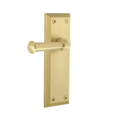 Grandeur Fifth Avenue Plate Privacy With Georgetown Lever In Satin Brass
