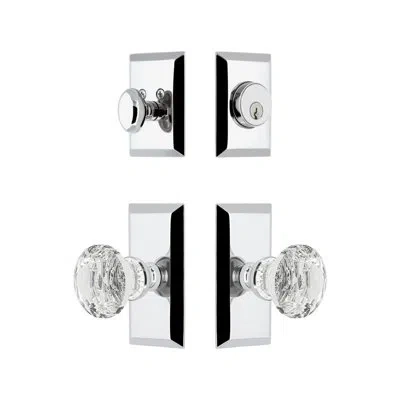 Grandeur Fifth Avenue Short Plate Complete Entry Set With Single Cylinder Deadbolot And Brilliant Crystal Kno In Bright Chrome