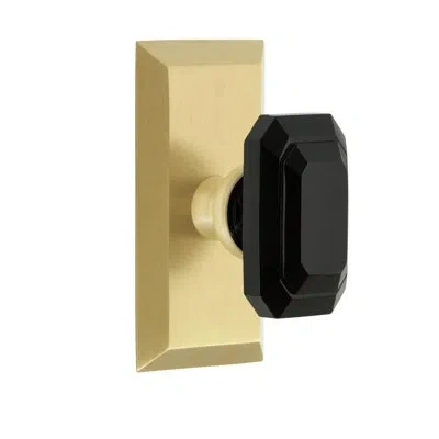 Grandeur Fifth Avenue Short Plate Privacy With Baguette Black Crystal Door Knob In Satin Brass