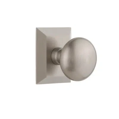 Grandeur Fifth Avenue Short Plate Single Dummy With Fifth Avenue Knob In Satin Nickel