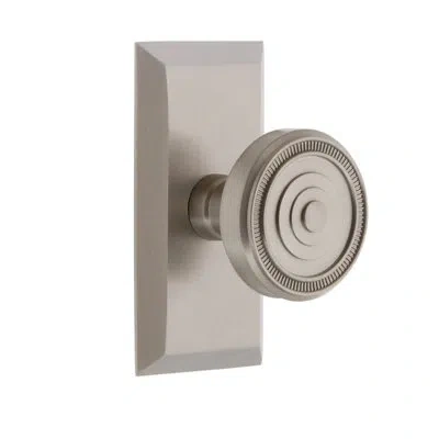 Grandeur Fifth Avenue Short Plate With Soleil Knob In Satin Nickel