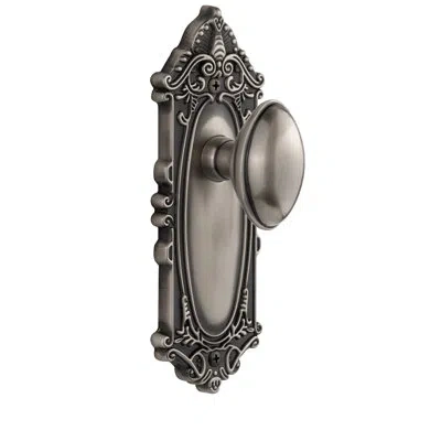 Grandeur Grande Victorian Plate Privacy With Eden Prairie Door Knob In Antique Pewter
