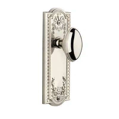 Grandeur Parthenon Plate Privacy With Eden Prairie Door Knob In Polished Nickel