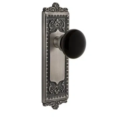Grandeur Windsor Plate Privacy With Coventry Door Knob In Antique Pewter