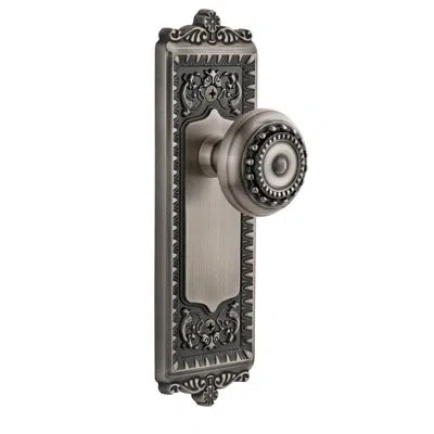 Grandeur Windsor Plate Privacy With Parthenon Door Knob In Antique Pewter