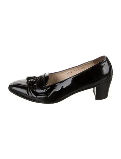 Pre-owned Gravati Leather Pumps In Black