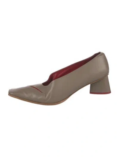 Pre-owned Gray Matters Leather Pumps In Neutrals