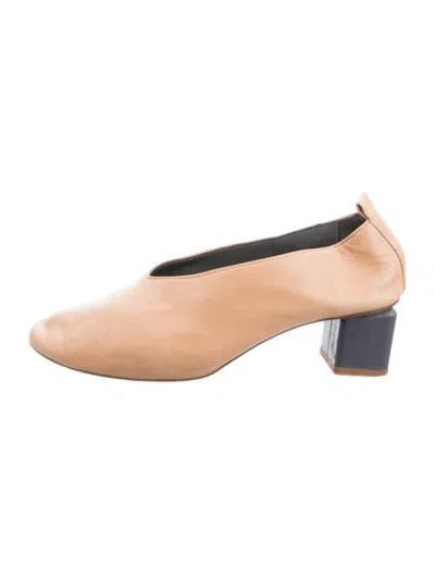 Pre-owned Gray Matters Leather Pumps In Neutrals