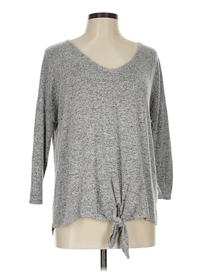 Pre-owned Green Envelope 3/4 Sleeve T-shirt In Gray