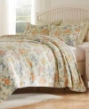 Greenland Home Fashions Chloe Modern Floral Quilt Set In Pastel