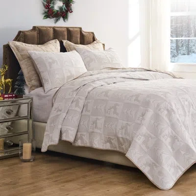 Greenland Home Fashions Reindeer Games 2-piece Twin Size White Coverlet Set, 68x88 Inch