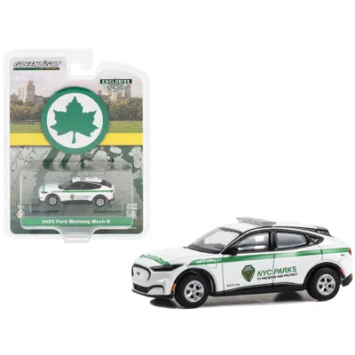Greenlight 1-64 Scale Diecast Model Car With York City Department Of Parks & Recreation Hobby Exclusive Series