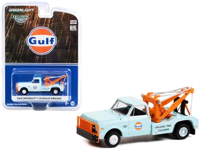 Greenlight 1969 Chevrolet C-30 Dually Wrecker Tow Truck Hobby Exclusive" 1/64 Diecast Model Car By