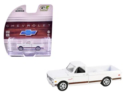 Greenlight 1972 Chevrolet Cheyenne C10 Short Bed Pickup Truck White "hobby Exclusive" Series 1/64 Diecast Model