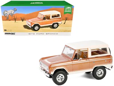 Greenlight 1973 Ford Bronco Hot Ginger Metallic With Cream Top "artisan Collection" 1/18 Diecast Model Car By G In Brown