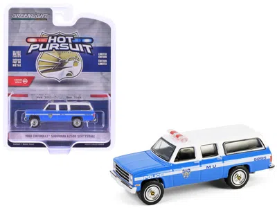 Greenlight 1990 Chevrolet Suburban K2500 Scottsdale "nypd (new York City Police Department)" Blue With White To